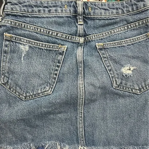 Free People We The Free Harvey
Distressed Blue Denim Jean Mini Skirt 26 - Picture 2 of 14